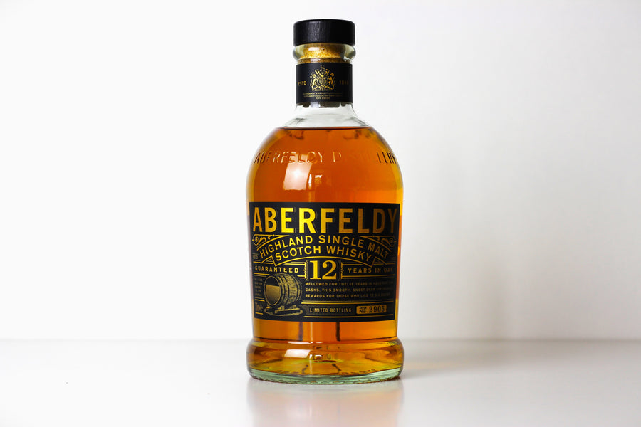 Aberfeldy 12 Year Old Single Malt Whisky in Gift Tube 70cl/700ml with Personalised Engraved Message, 40% ABV